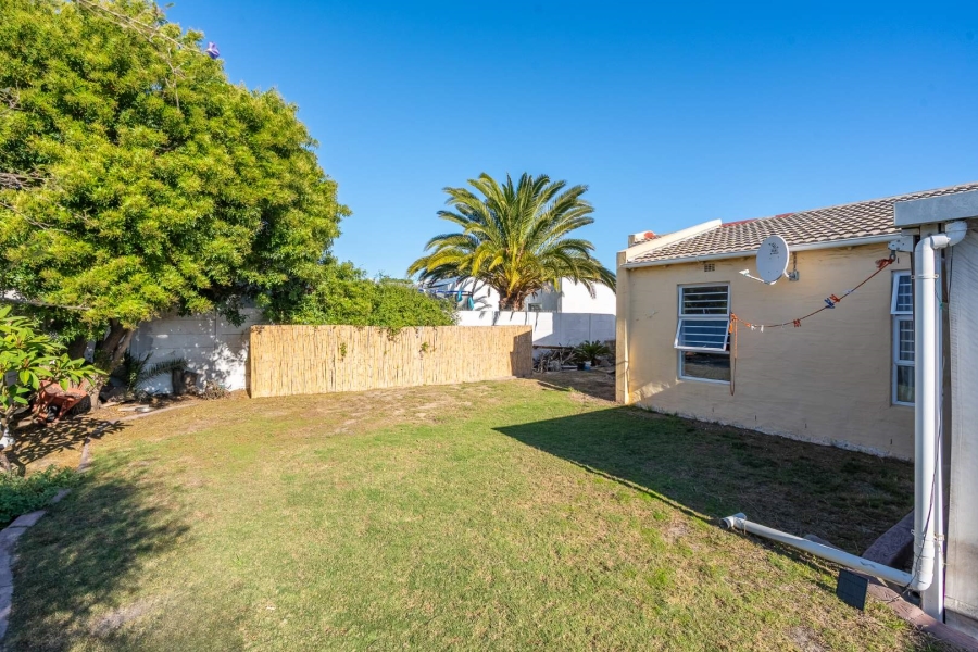 3 Bedroom Property for Sale in Edgemead Western Cape